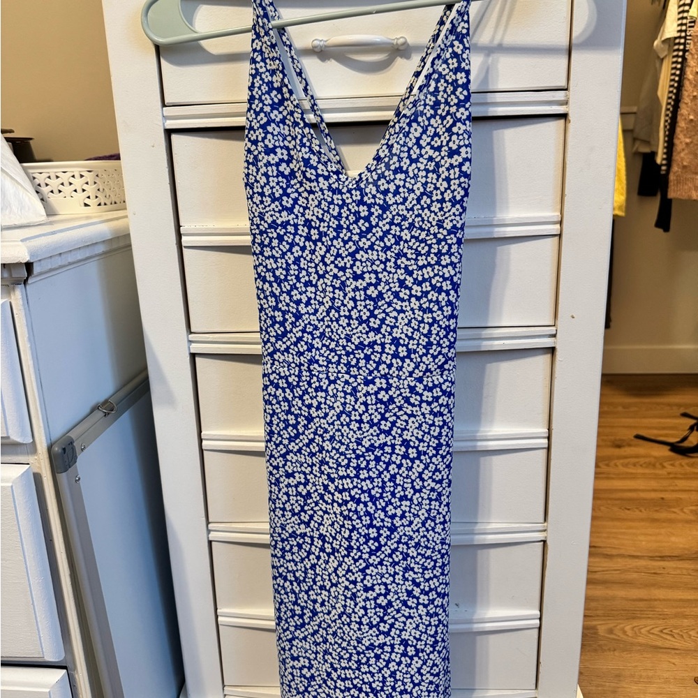 SHEIN Blue and White Floral Mini Dress